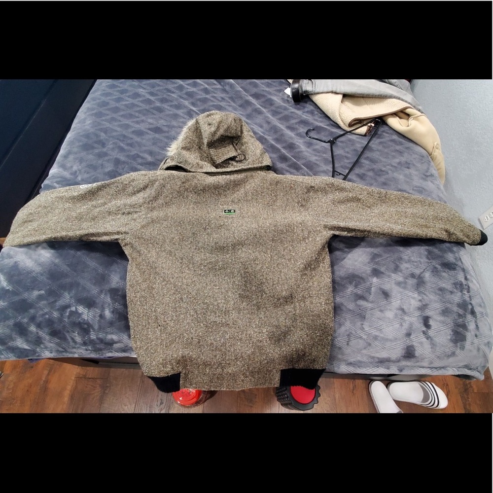 LRG snowboarding jacket